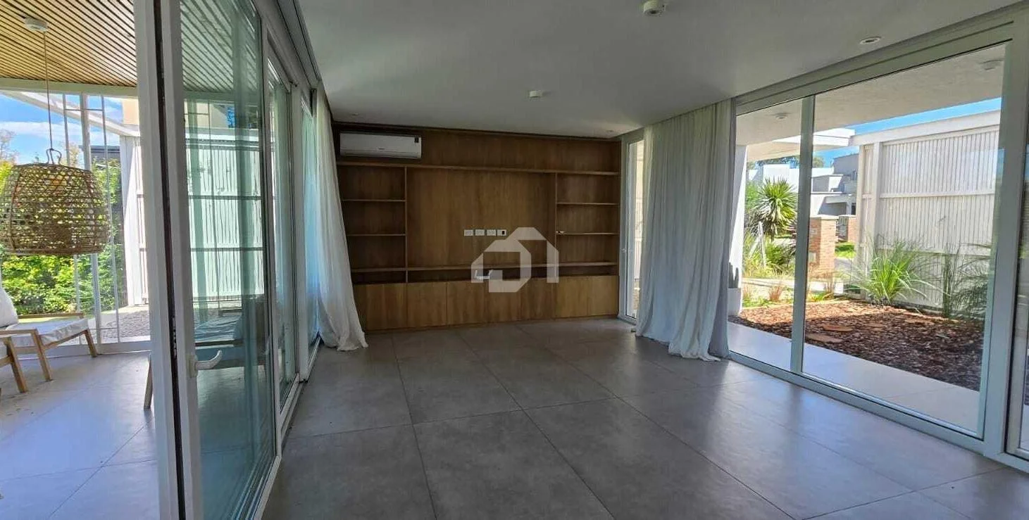 Casa  en Venta en Santa Elena, Pilar del Este, Pilar