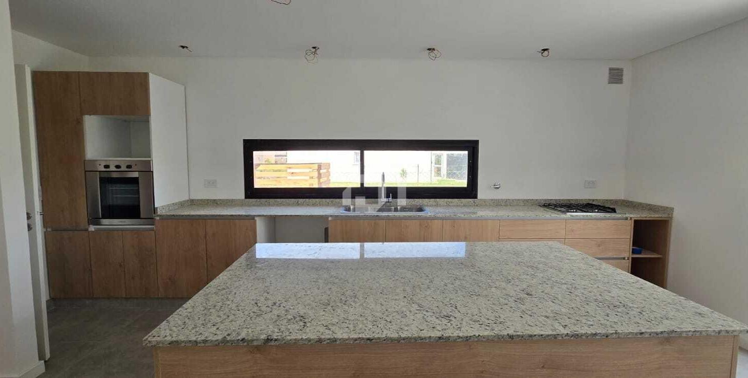 Casa en Venta en Santa Elisa, Pilar del Este, Pilar