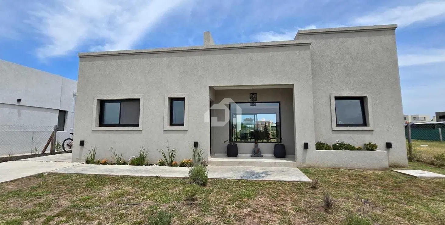 Casa  en Venta en Santa Elisa, Pilar del Este, Pilar 2