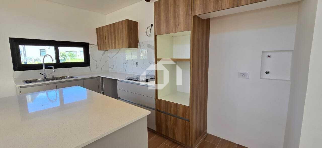 Foto de Casa en Venta en Santa Lucia, Pilar del Este, Pilar, imagen 2