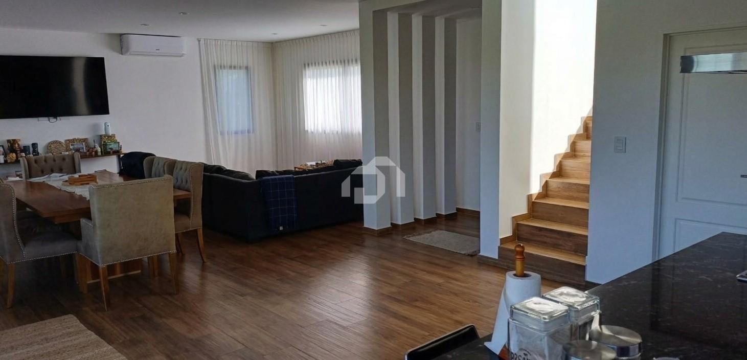 Foto de Casa en Venta en San Sebastian, Escobar, G.B.A. Zona Norte, imagen 2