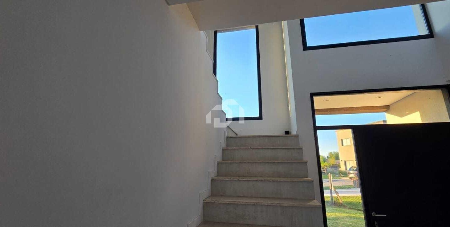 Foto de Casa en Alquiler en San Sebastian, Escobar, G.B.A. Zona Norte, imagen 3