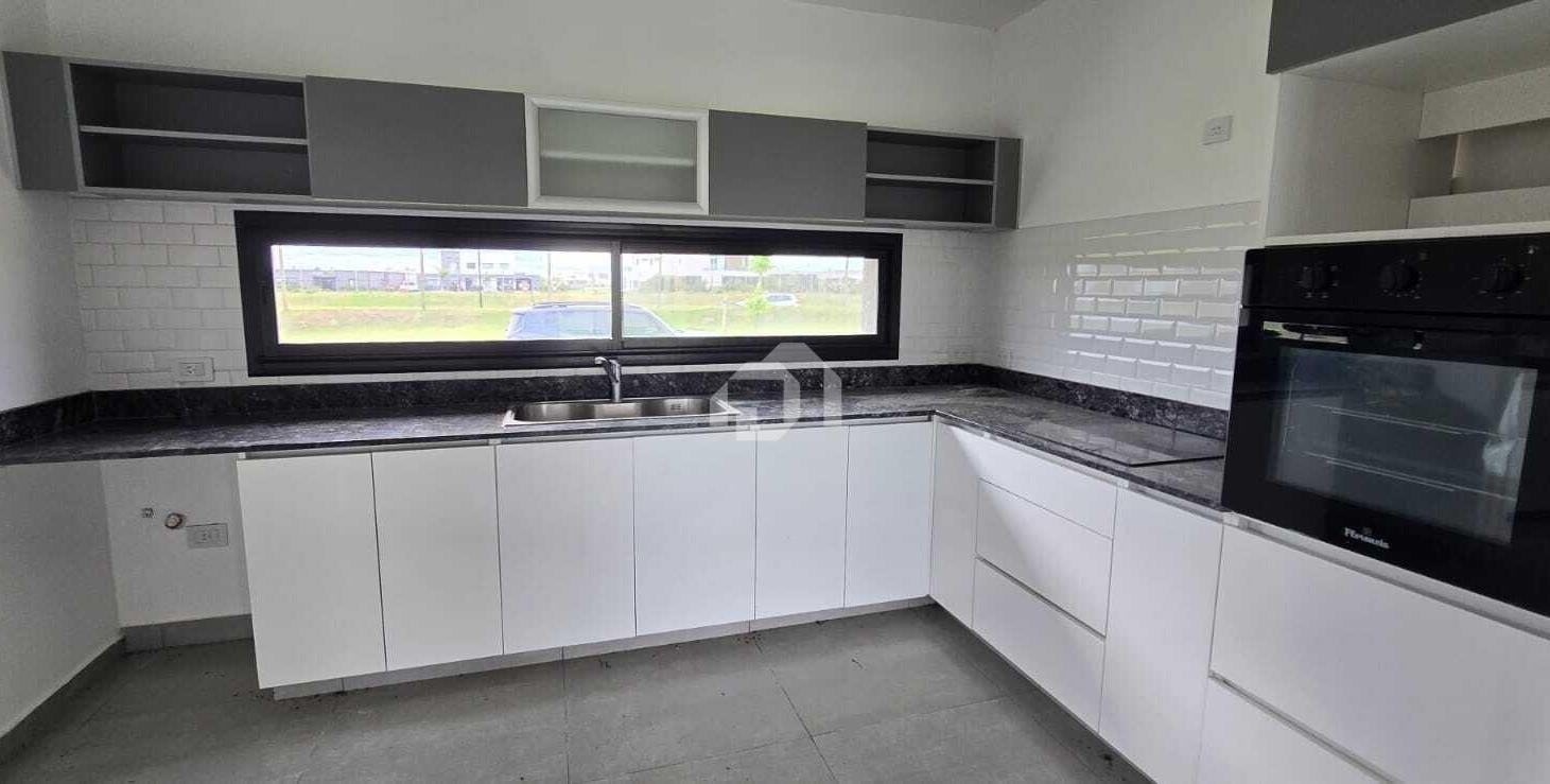 Foto de Casa en Venta en San Sebastian, Escobar, G.B.A. Zona Norte, imagen 3