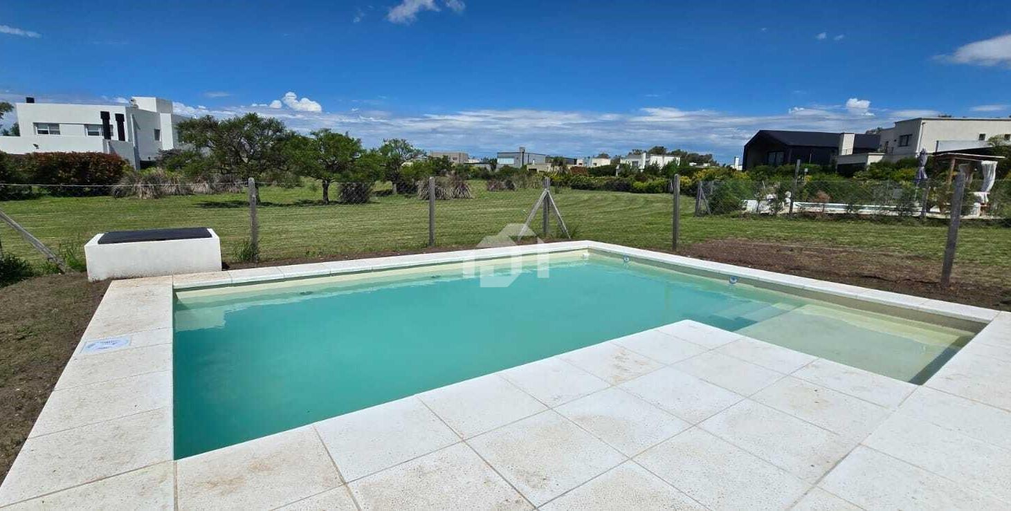 Foto de Casa en Venta en Santa Elena, Pilar del Este, Pilar, imagen 2