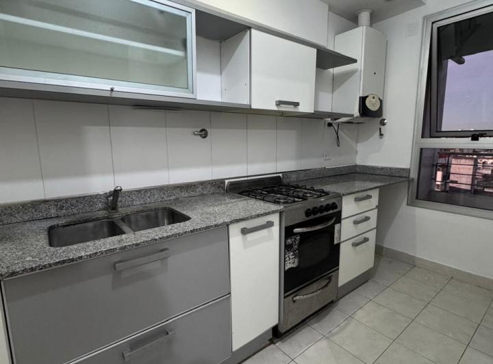 se alquila excelente departamento 2 amb. 5