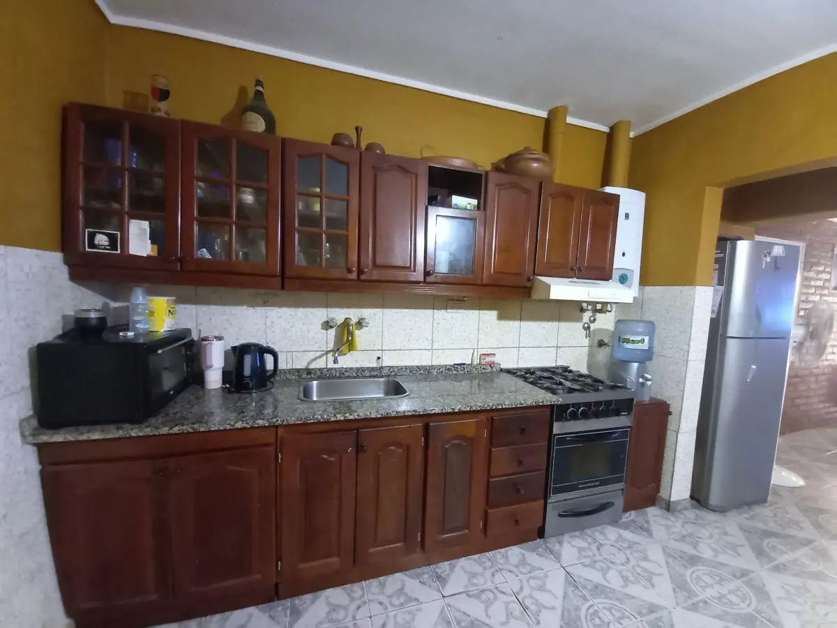 Casa de 3 dormitorios con quincho 5