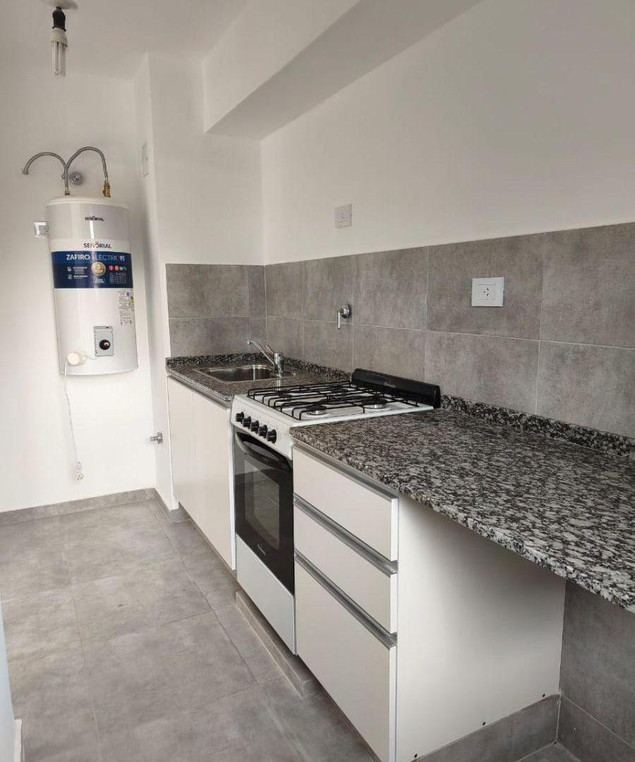 Foto de Alquiler de Departamento de 2 Dormitorio. Candioti Norte, imagen 2
