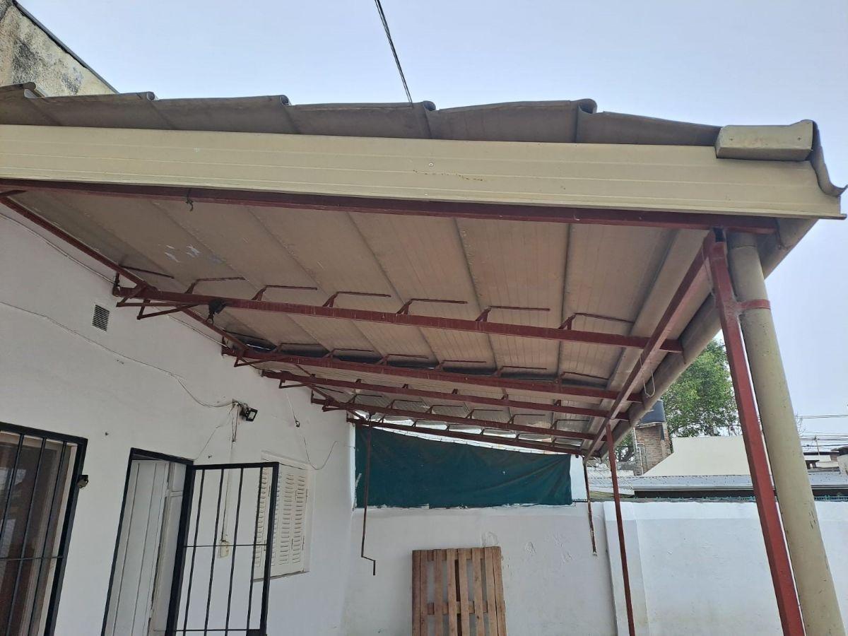 Foto de Casa al frente de 2 dormitorios, patio y cochera, imagen 5