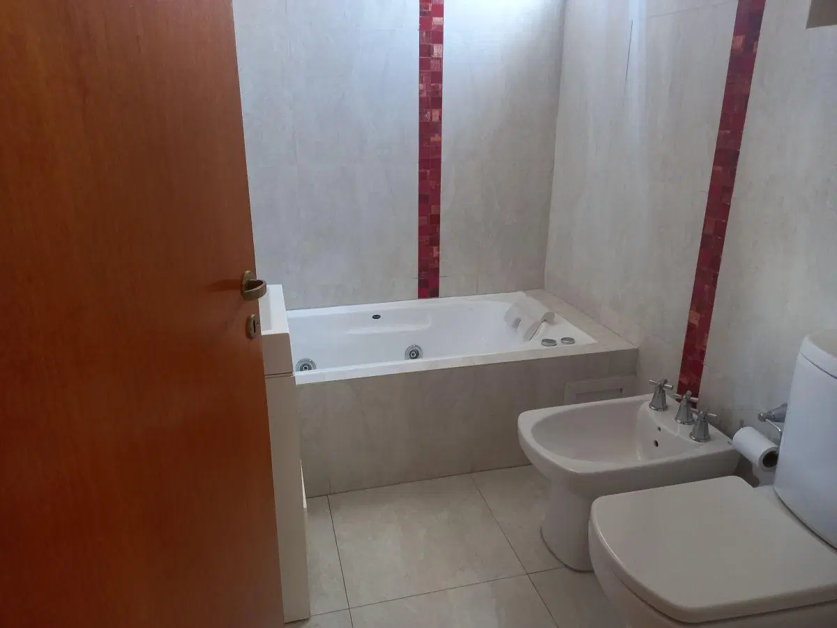 Departamento de 1 dormitorio en Planta ALta por escalera 2