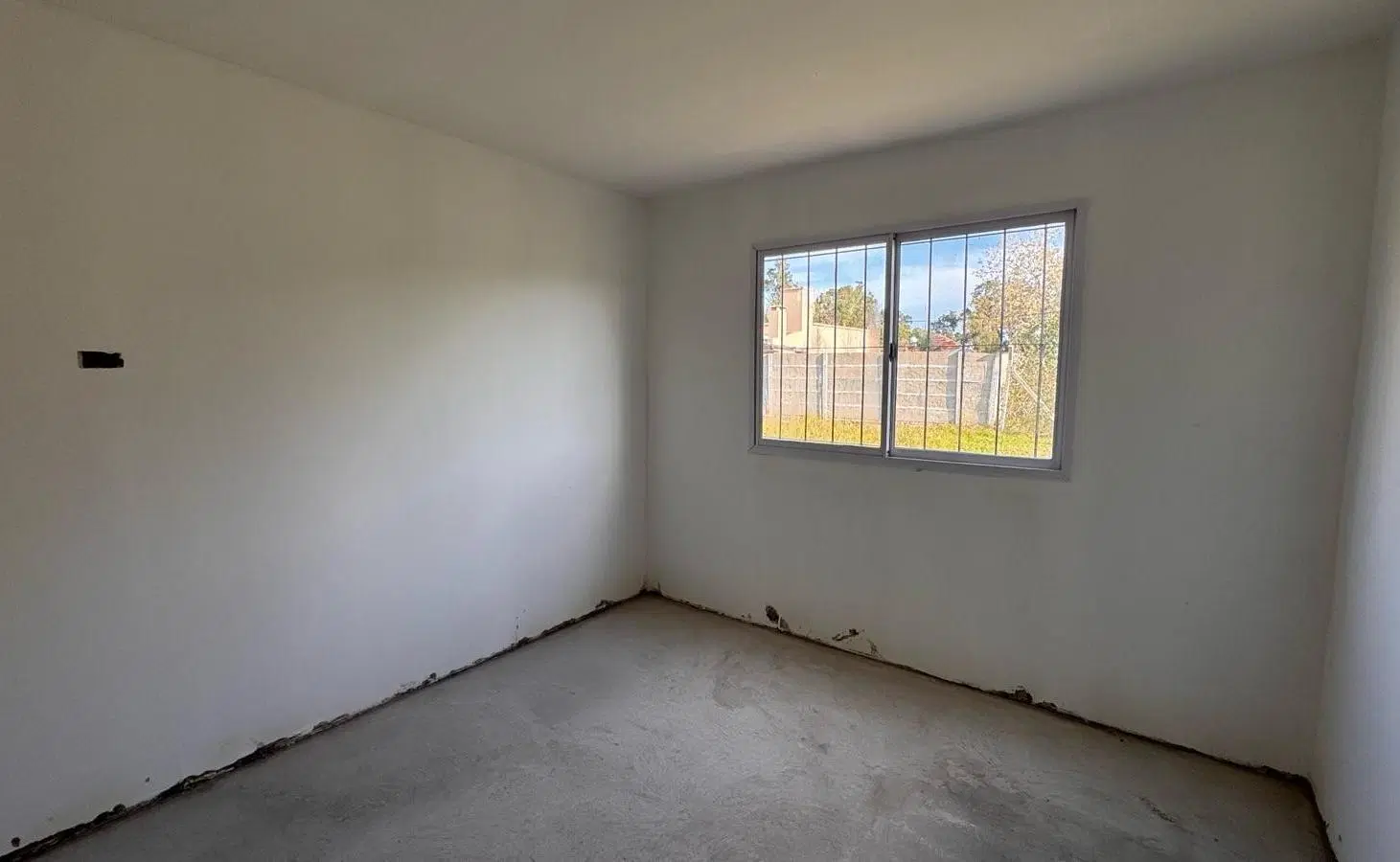 Casa y terreno con anticipo   cuotas en pesos 2