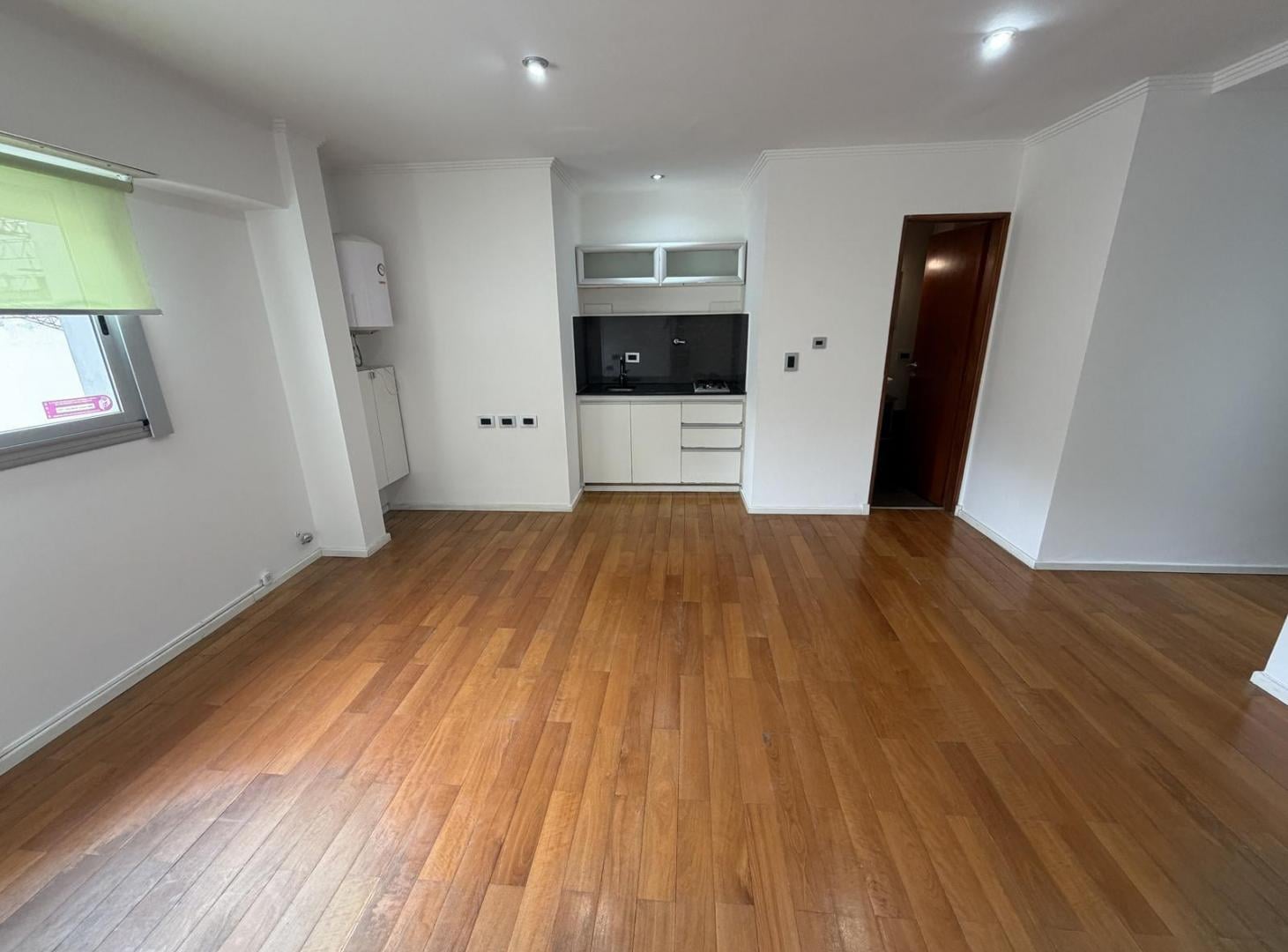 Foto de Oficina comercial con cochera en venta, imagen 3
