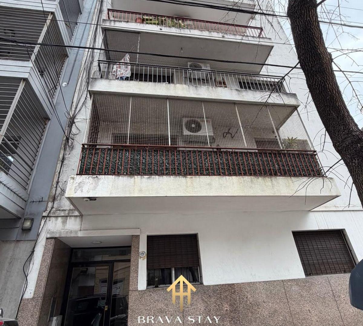 Foto de Departamento a reciclar con balcón corrido y gran potencial en, imagen 4