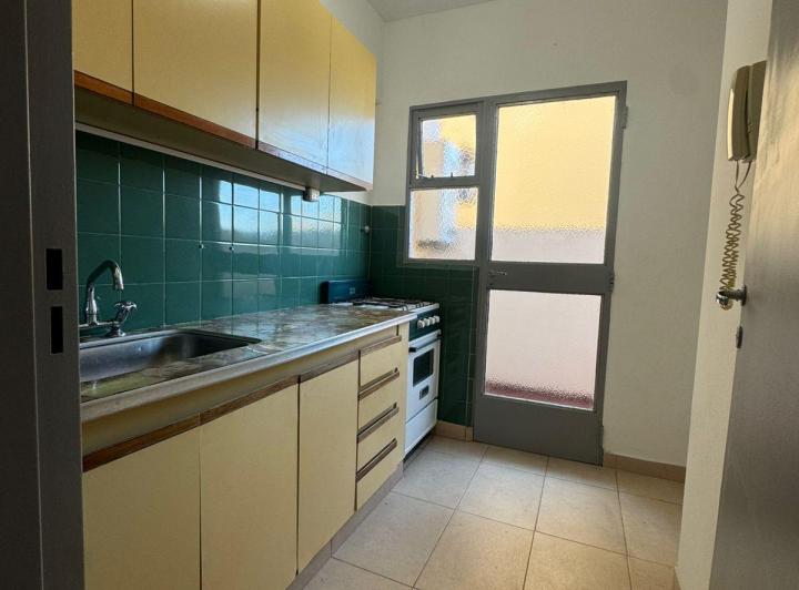 DEPARTAMENTO 2 AMBIENTES EN ALQUILER RAMOS MEJIA  5
