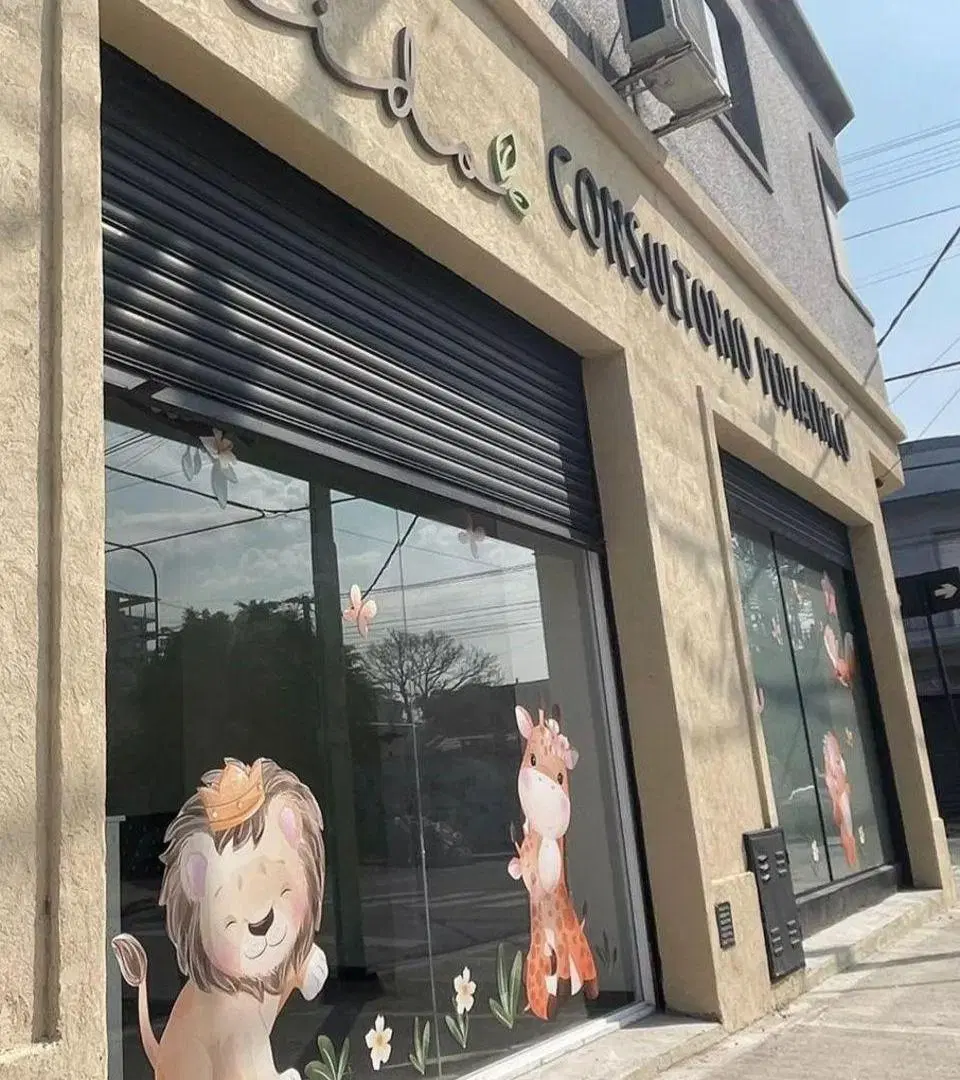 Local en venta en esquina excelente ubicacion 4