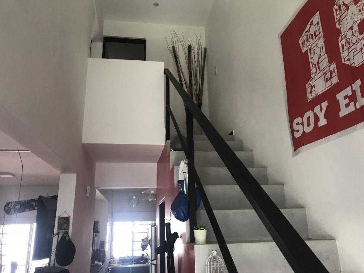 Foto de Venta de Duplex con cochera Barazategui, imagen 5