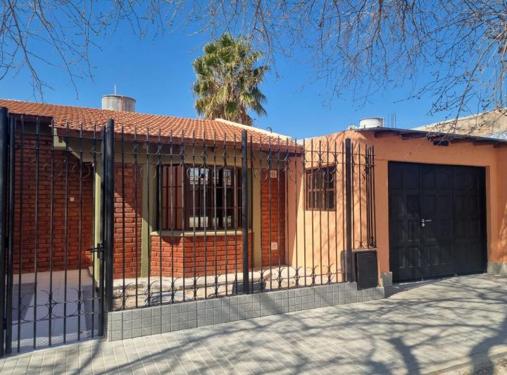 dueño alquila casa Barrio El Porta XI semiprivado 1