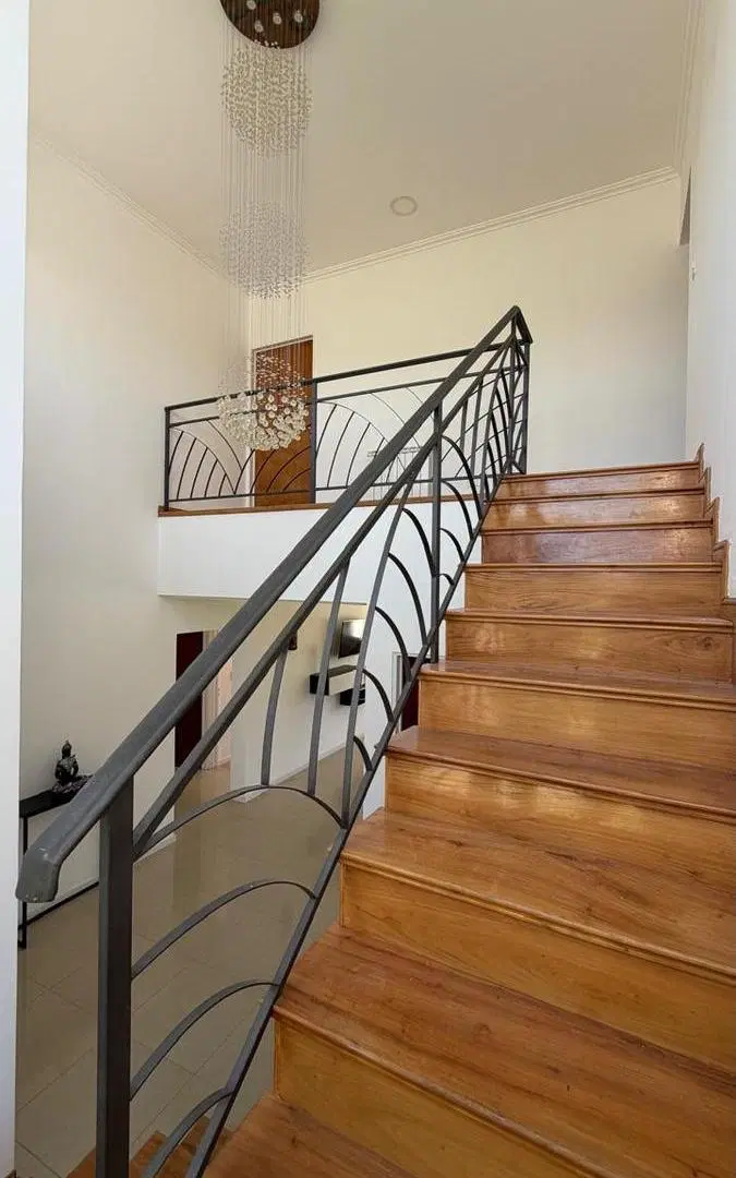 Casa tipo Chalet 5 ambientes en venta y alquiler en San Vicente 5