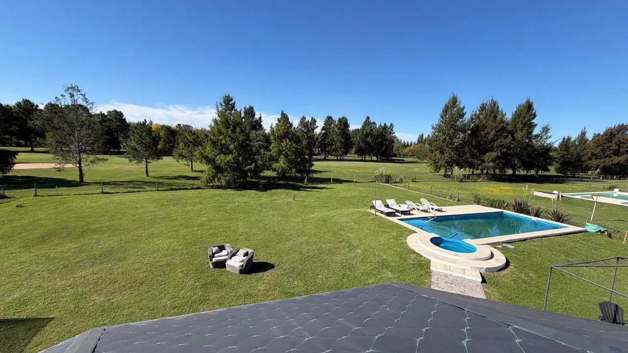 Casa tipo Chalet 5 ambientes en venta y alquiler en San Vicente 3
