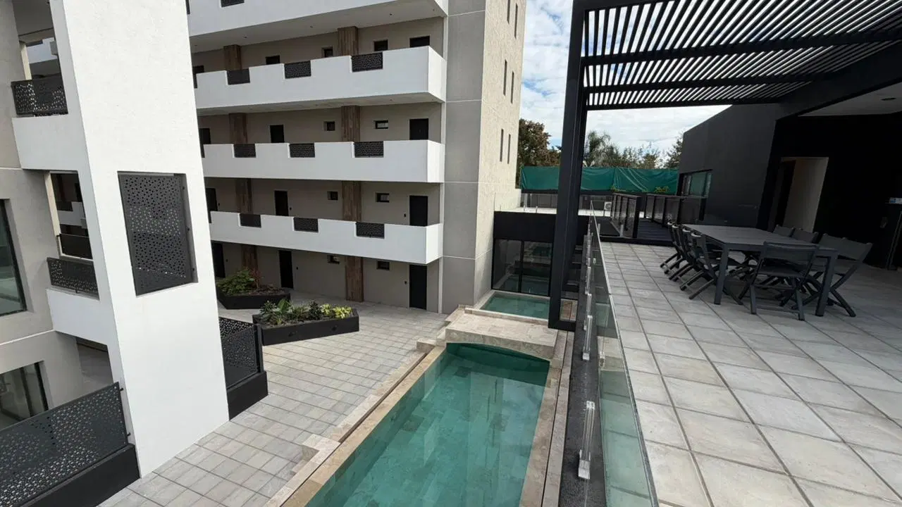 Departamento tipo dúplex en venta de 3 ambientes con patio en Canning 5