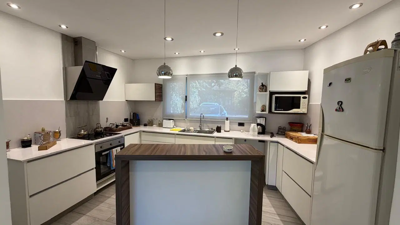 Casa en VENTA APTO CREDITO 4 ambientes en barrio privado El Ombú en Tristán Suarez 2