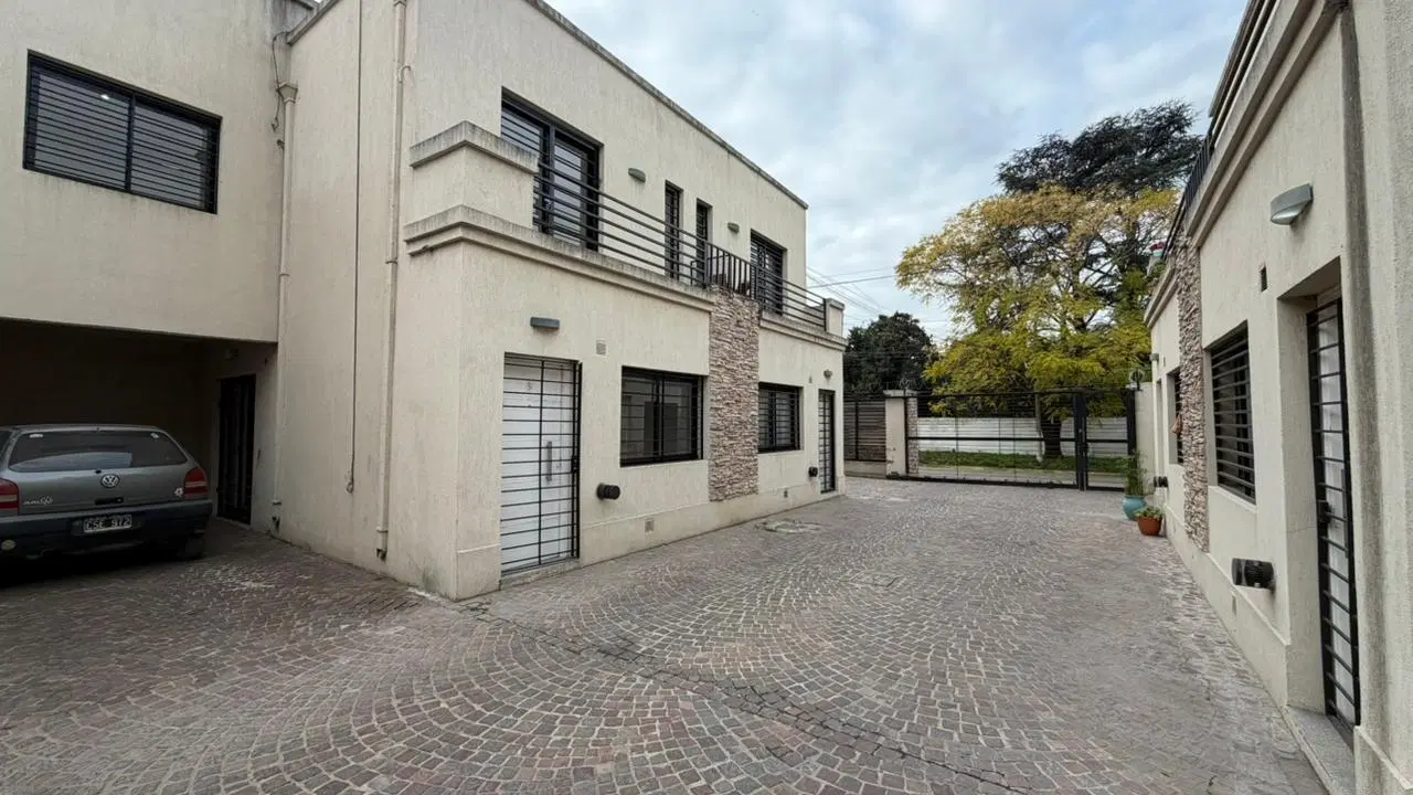 Departamento tipo duplex en venta 3 ambientes APTO CREDITO en Canning 5