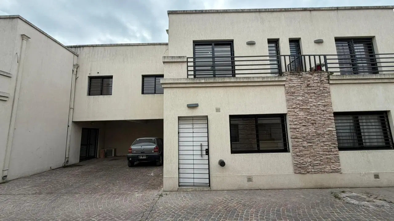 Departamento tipo duplex en venta 3 ambientes APTO CREDITO en Canning 4