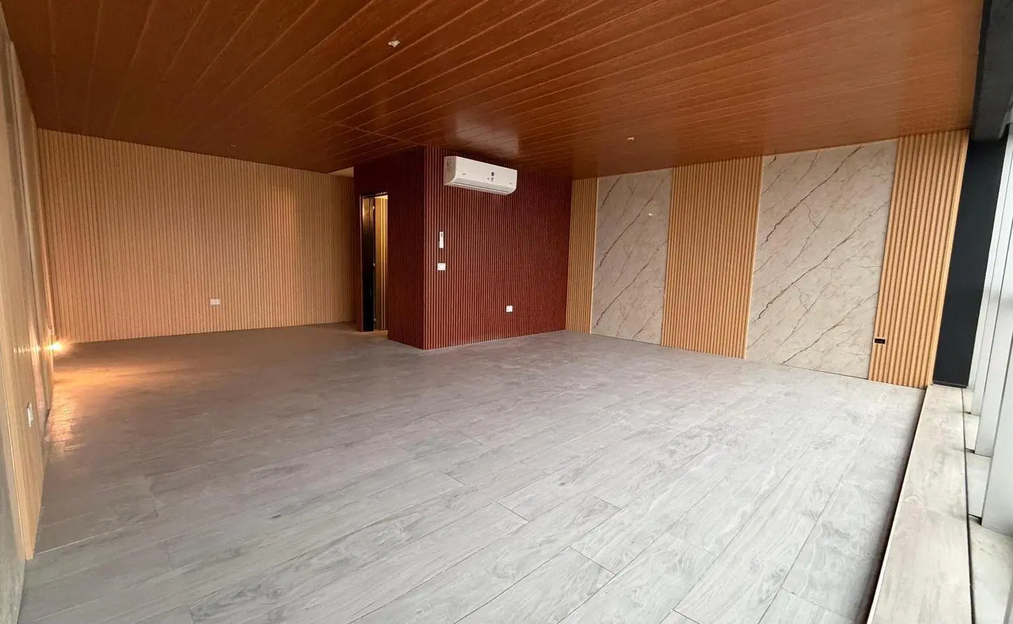 Oficina en venta en edificio Sky Center en Canning 2