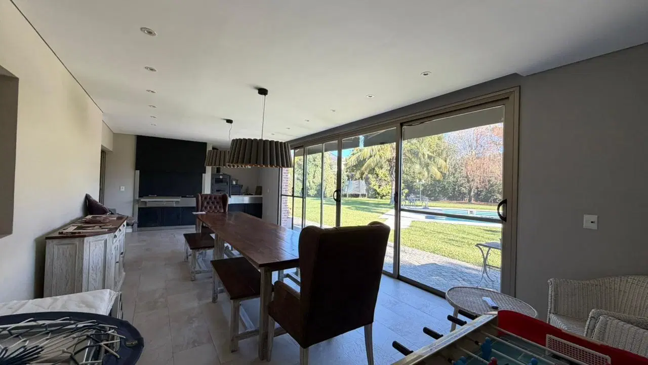 Casa en venta 5 ambientes en doble lote barrio privado Solar del Bosque Canning 5
