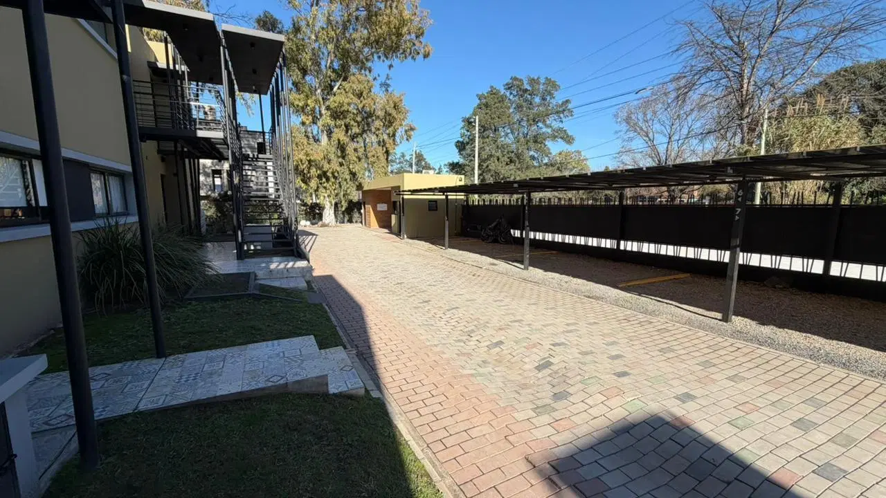 Departamento en venta o alquiler 3 ambientes en Las Cavas Canning 4