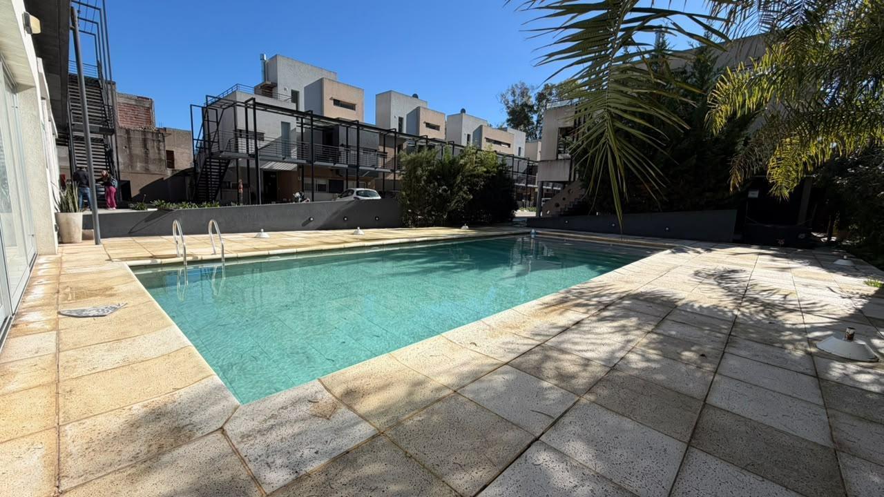 Foto de Departamento en alquiler tipo duplex 2 ambientes en Canning, imagen 1