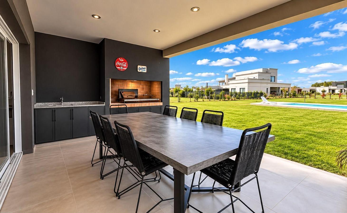 Foto de Casa en venta o alquiler 4 ambientes en Canning, imagen 5