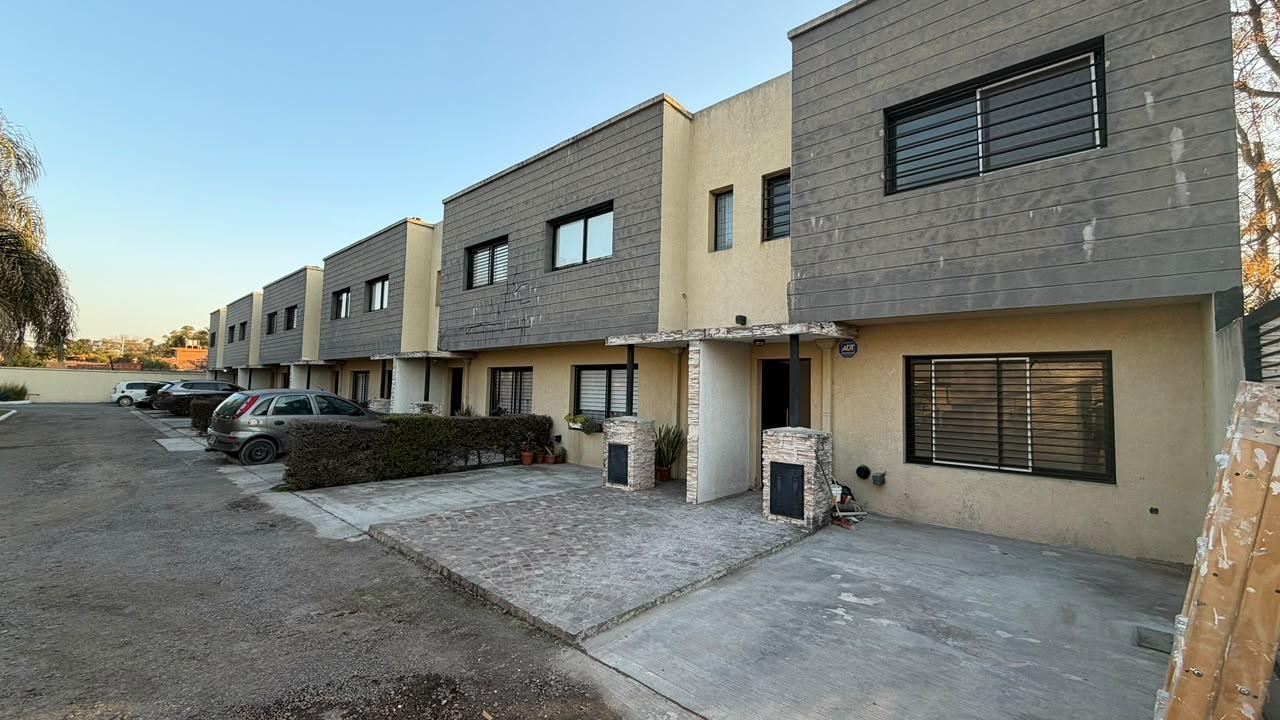 Foto de Departamento tipo dúplex 4 ambientes en alquiler en Canning, imagen 2