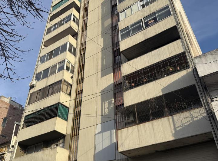 ALQUILER A PARTIR DE OCTUBRE - 2 DORM BALCON COCINA LAVADERO RIOJA 2700 1
