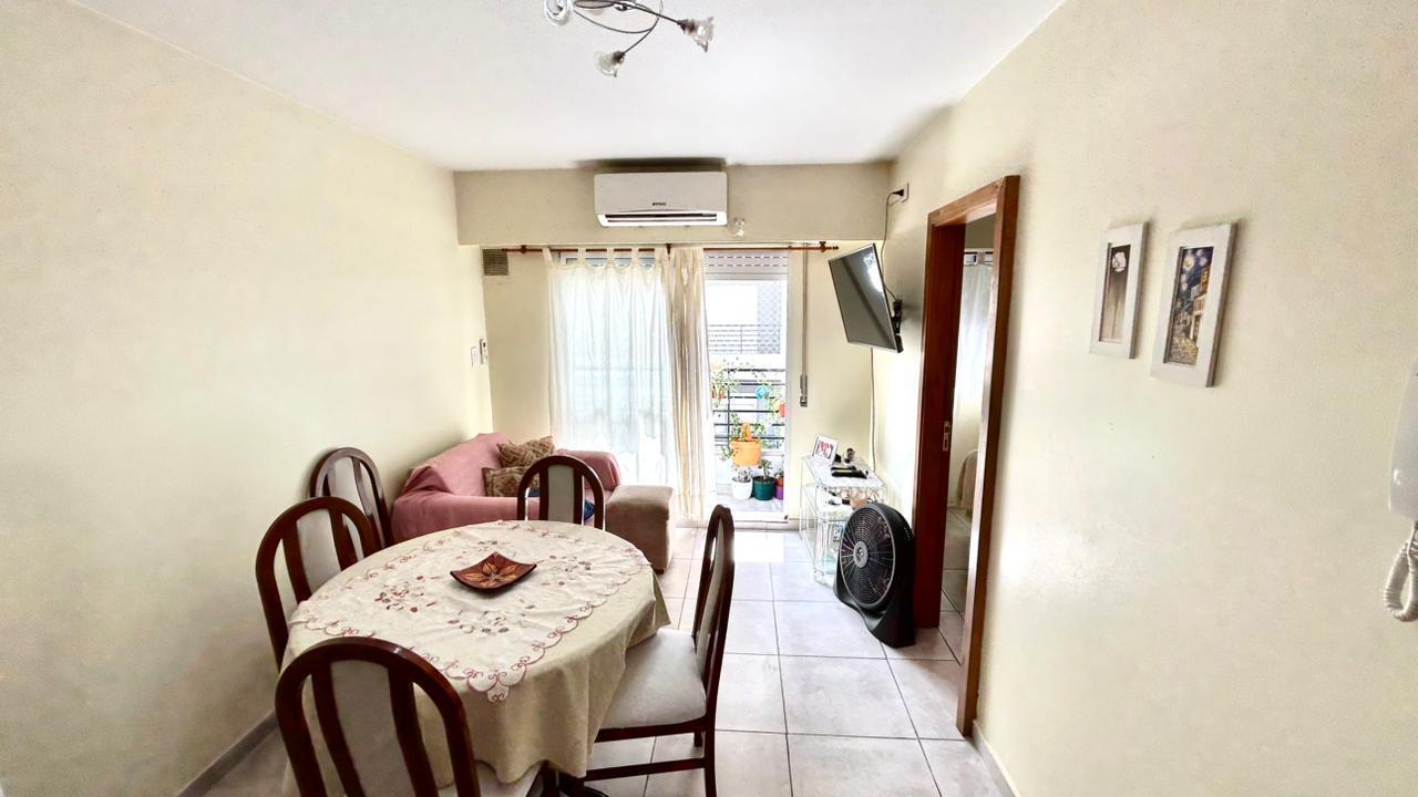 APTO CREDITO 1 DORMITORIO CON BALCON ZEBALLOS Y ESPAÑA PISO 3 NORTE