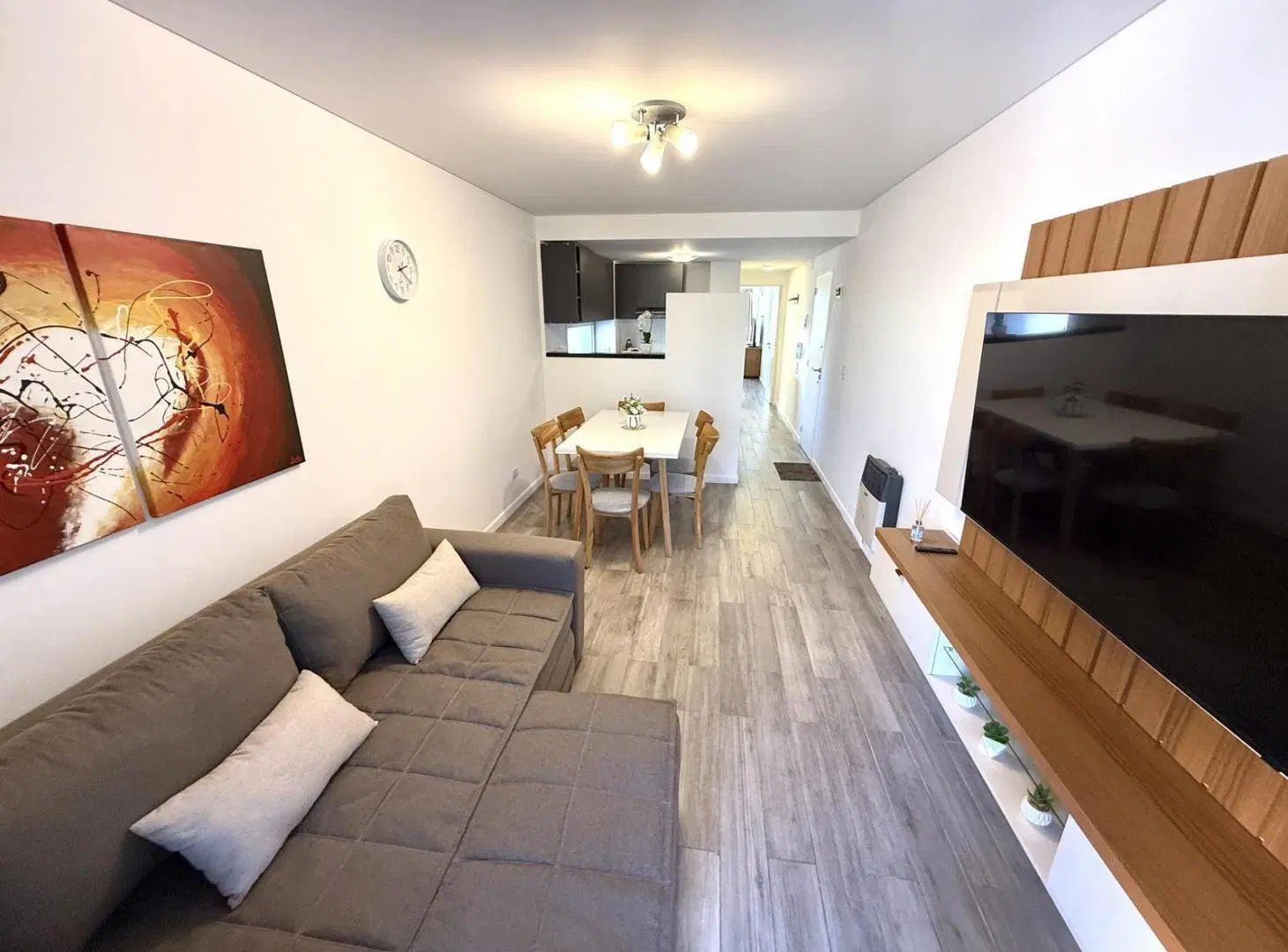 ALQUILER TEMPORARIO EL MES $940.000 1 DORMITORIO CON BALCON ROCA Y MENDOZA ROSARIO 1