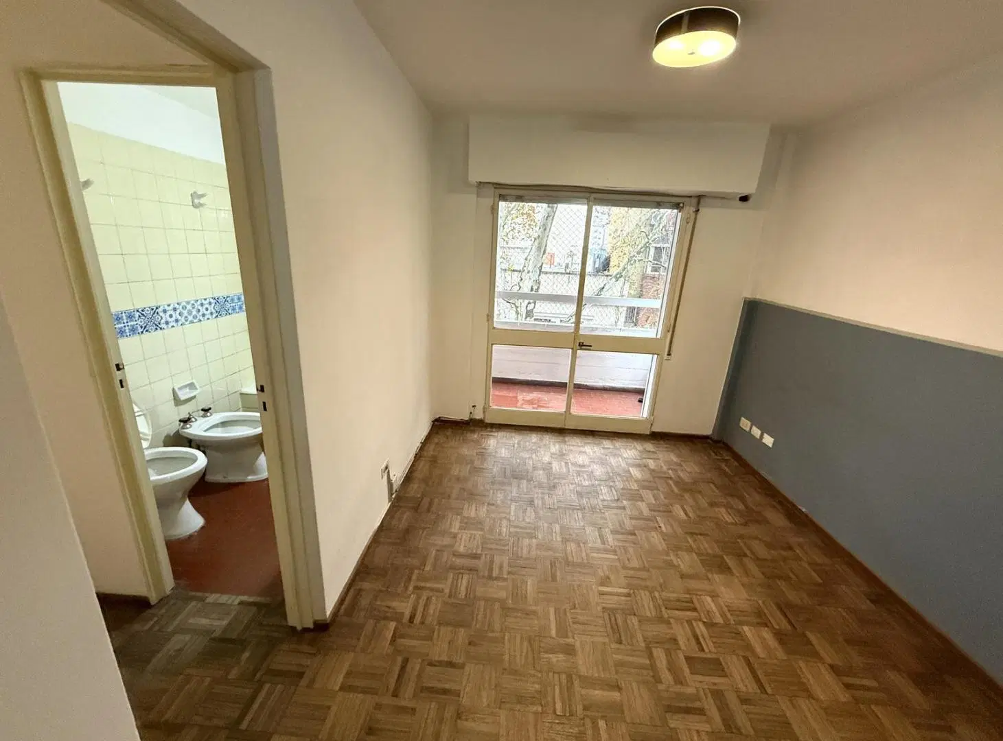 ALQUILER 1 DORMITORIO CON BALCON LUMINOSO UNR ECONOMICAS / MEDICINA BARRIO LOURDES 3