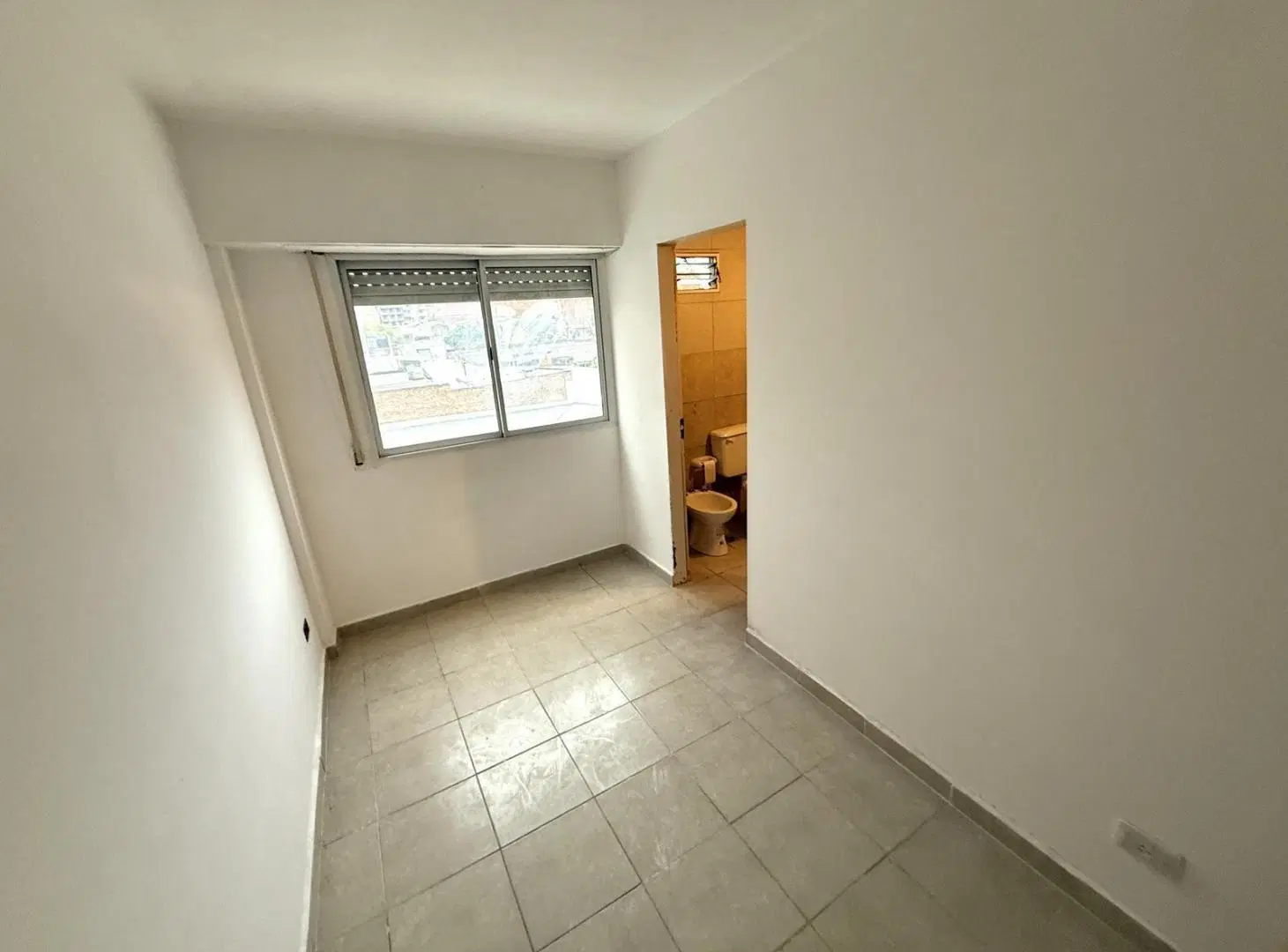 ALQUILER 1 DORMITORIO CON BALCON MODERNO ECHESORTU / UCA / CON GAS / VENTILACION CRUZADA 4