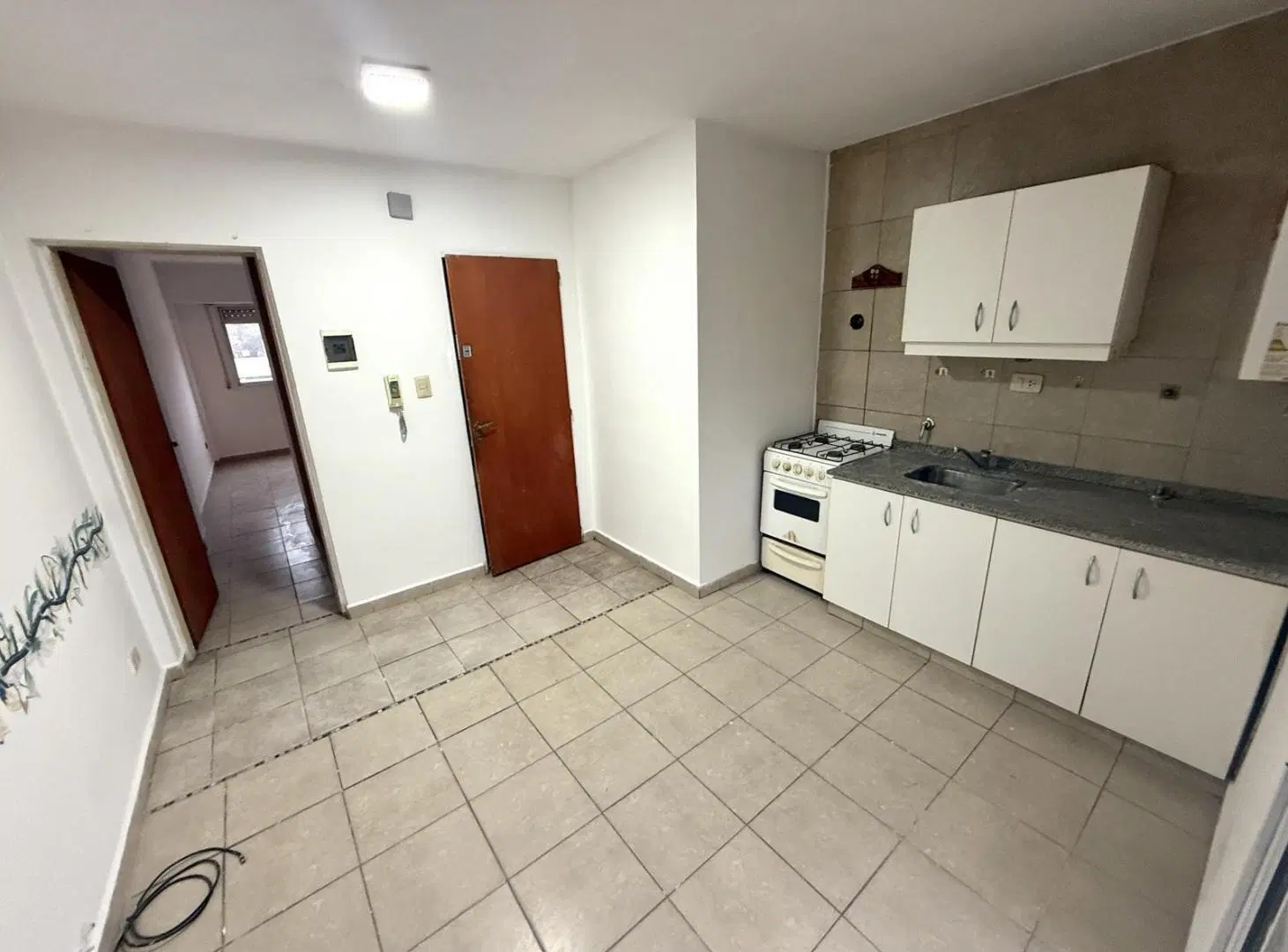 ALQUILER 1 DORMITORIO CON BALCON MODERNO ECHESORTU / UCA / CON GAS / VENTILACION CRUZADA 2