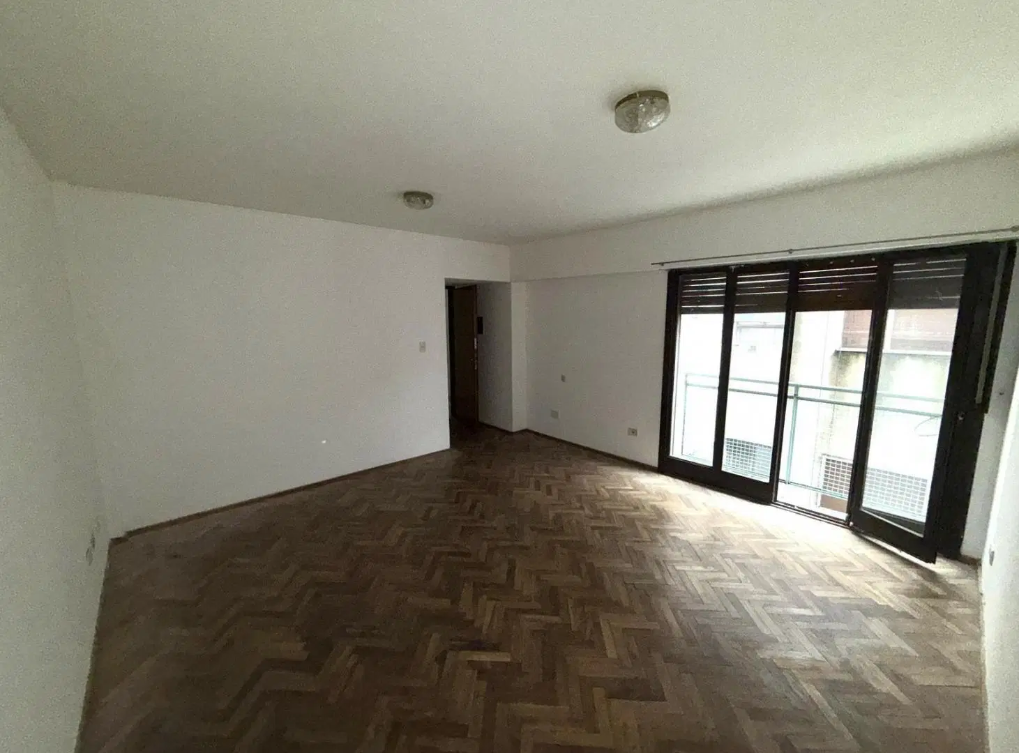 VENTA 1 DORMITORIO COCINA SEPARADA A PASOS DEL RIO ALQUILADO HASTA MARZO 2028 3