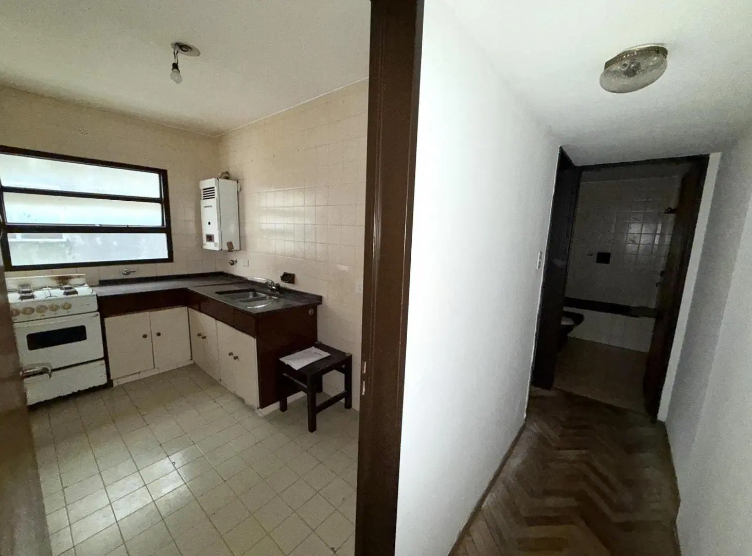 VENTA 1 DORMITORIO COCINA SEPARADA A PASOS DEL RIO ALQUILADO HASTA MARZO 2028 4