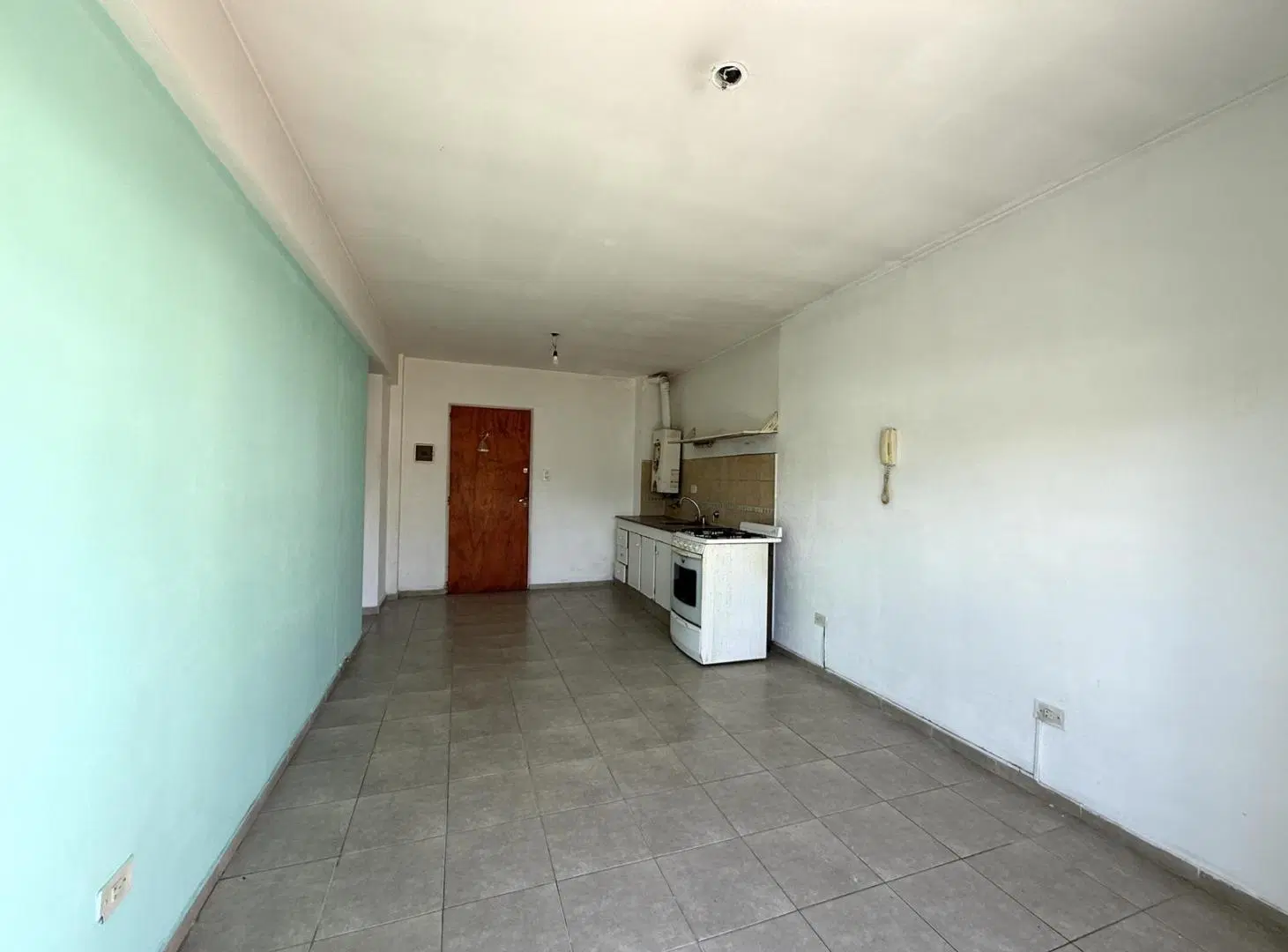 VENTA / PERMUTA 1 DORMITORIO CON BALCON ZONA UCA - IDEAL ESTUDIANTES OPORTUNIDAD 2