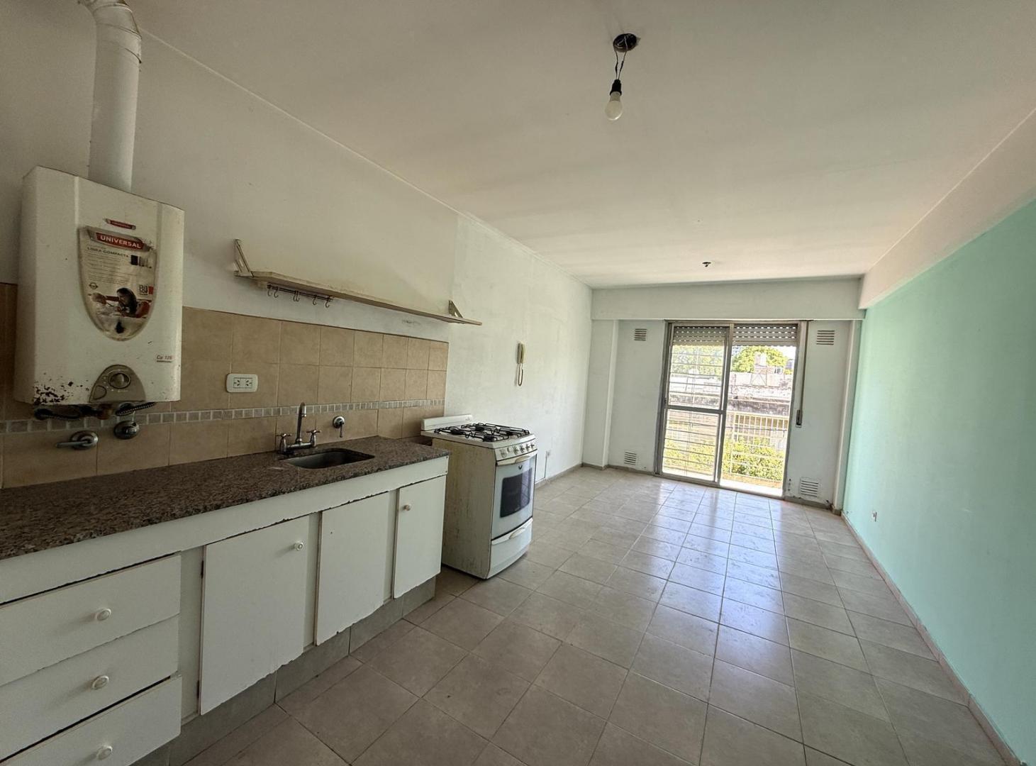 Foto de VENTA / PERMUTA 1 DORMITORIO CON BALCON ZONA UCA - IDEAL ESTUDIANTES, imagen 1