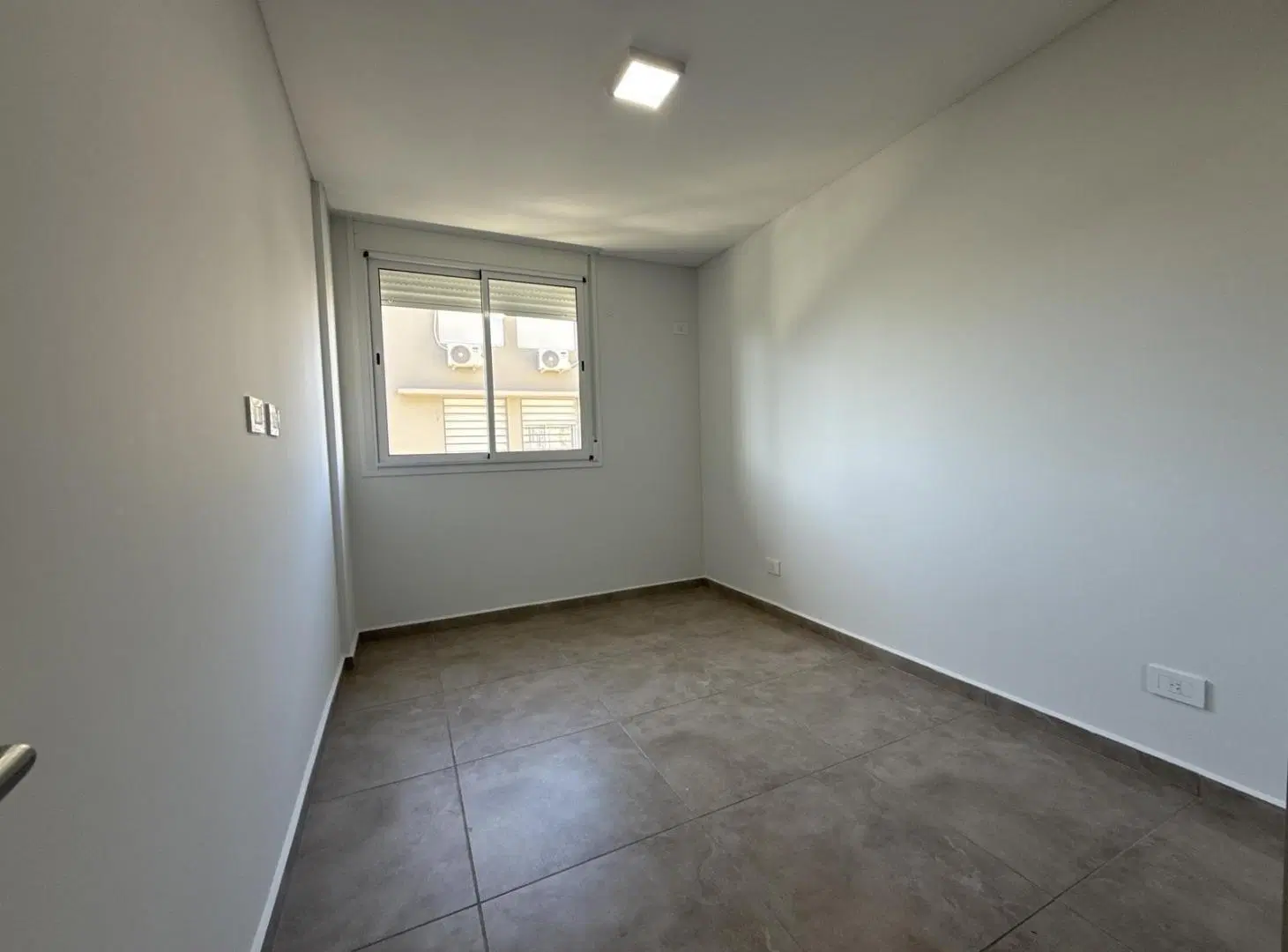 ALQUILER A PARTIR DE AGOSTO 1 DORMITORIO CON BALCON NUEVO GAS PISCINA QUINCHO UNR / UAI 8
