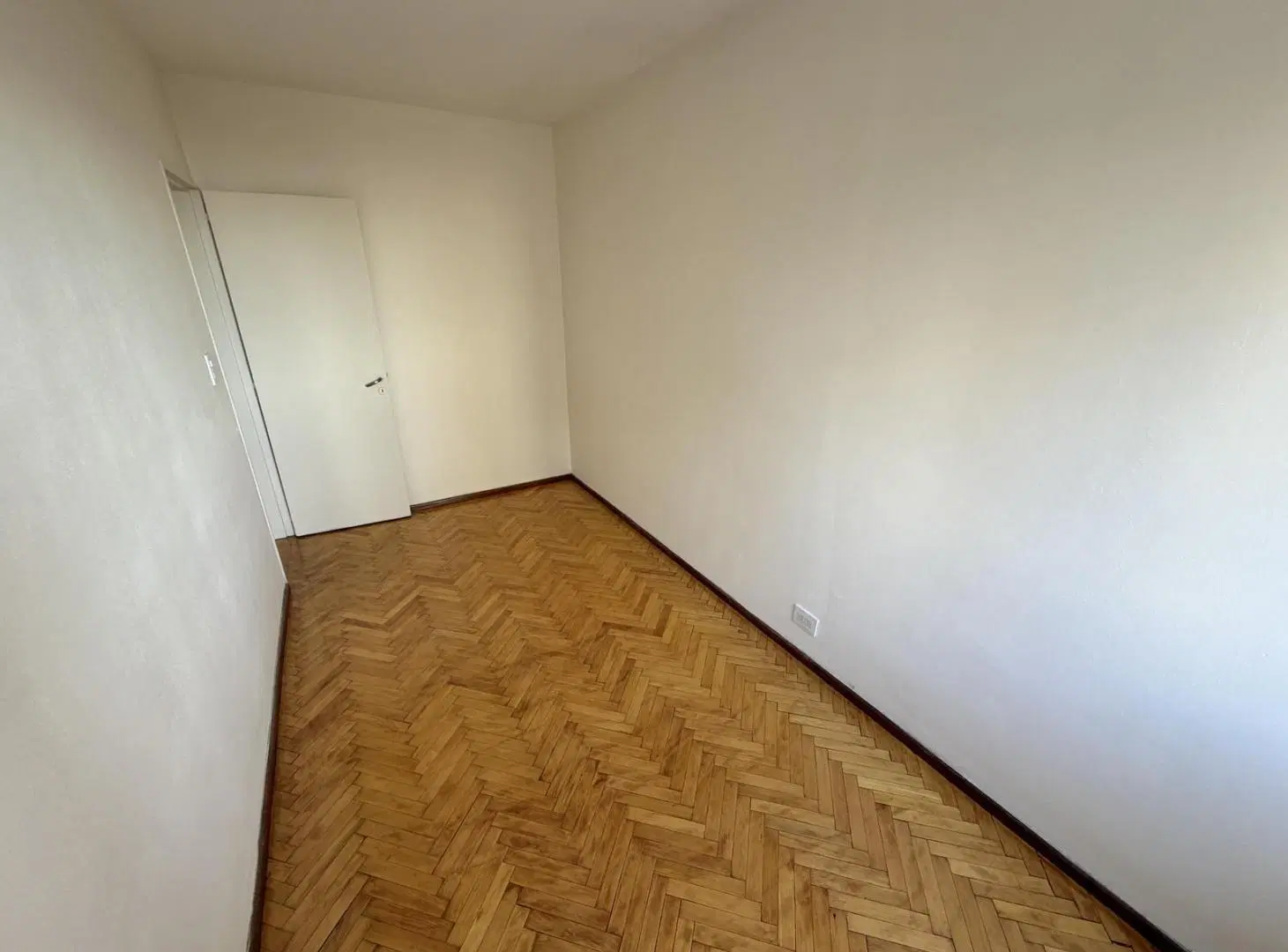 ALQUILER DEPARTAMENTO 2 DORMITORIOS CON BALCON VISTA AL RIO - POSIBILIDAD COCHERA 4
