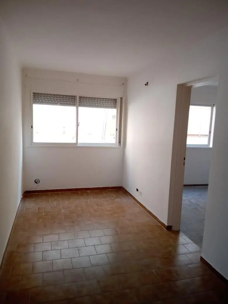 VENTA / PERMUTA 1 DORMITORIO CON GAS / EXPENSAS BAJAS IDEAL INVERSION ABASTO A PASOS DE PELLEGRINI 4