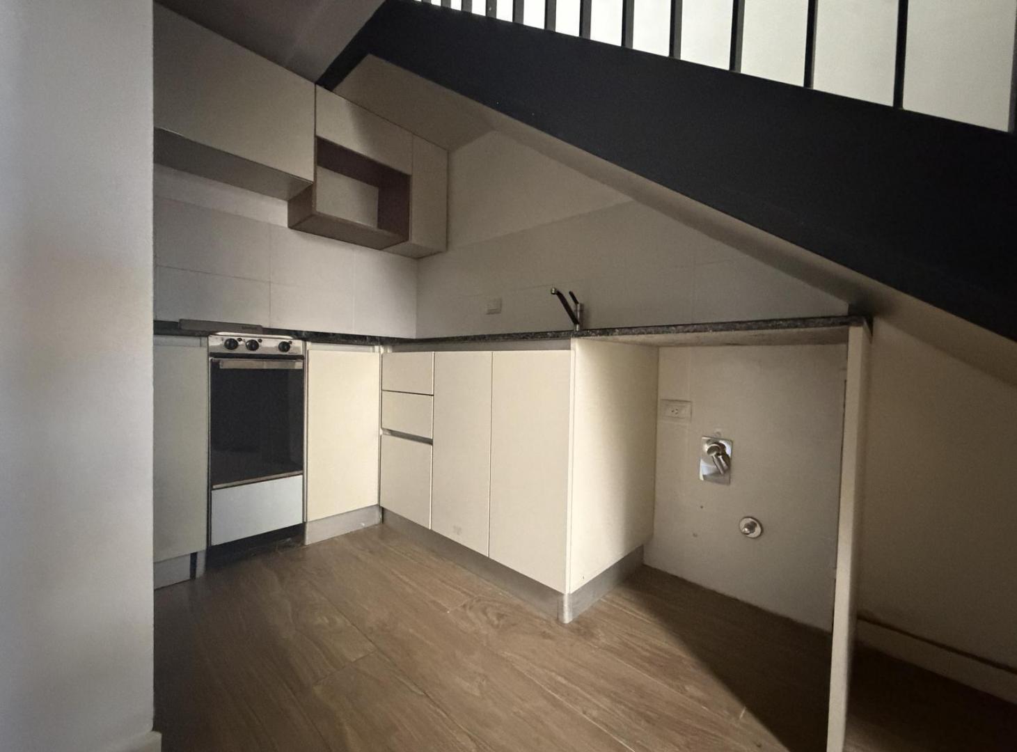 Foto de ALQUILER 1 DORMITORIO A PASOS DE BV OROÑO UNR CS ECONOMICAS / UAI IDEAL, imagen 2