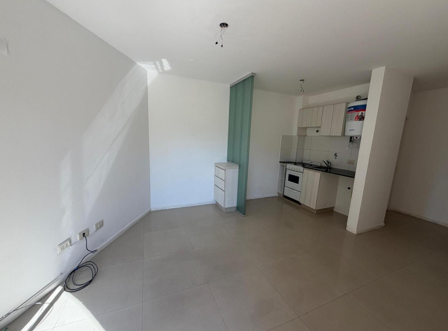 Foto de ALQUILER 1 DORMITORIO CON BALCON MODERNO UGR / UAI / UTN CORRIENTES, imagen 4