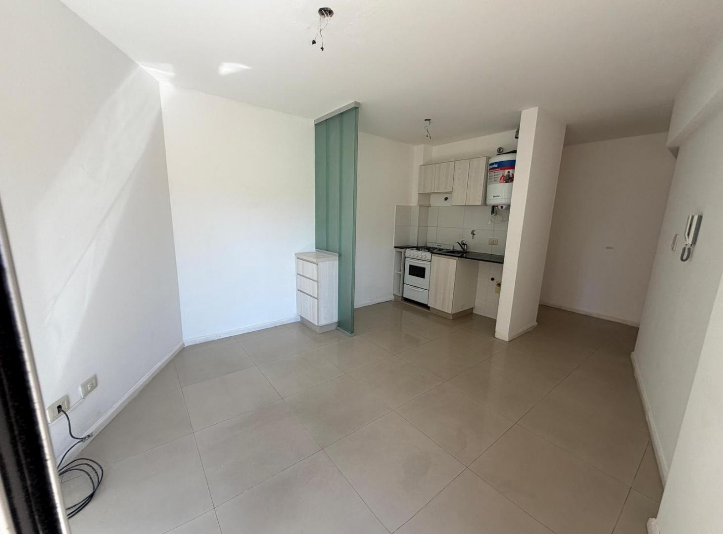 Foto de ALQUILER 1 DORMITORIO CON BALCON MODERNO UGR / UAI / UTN CORRIENTES, imagen 2