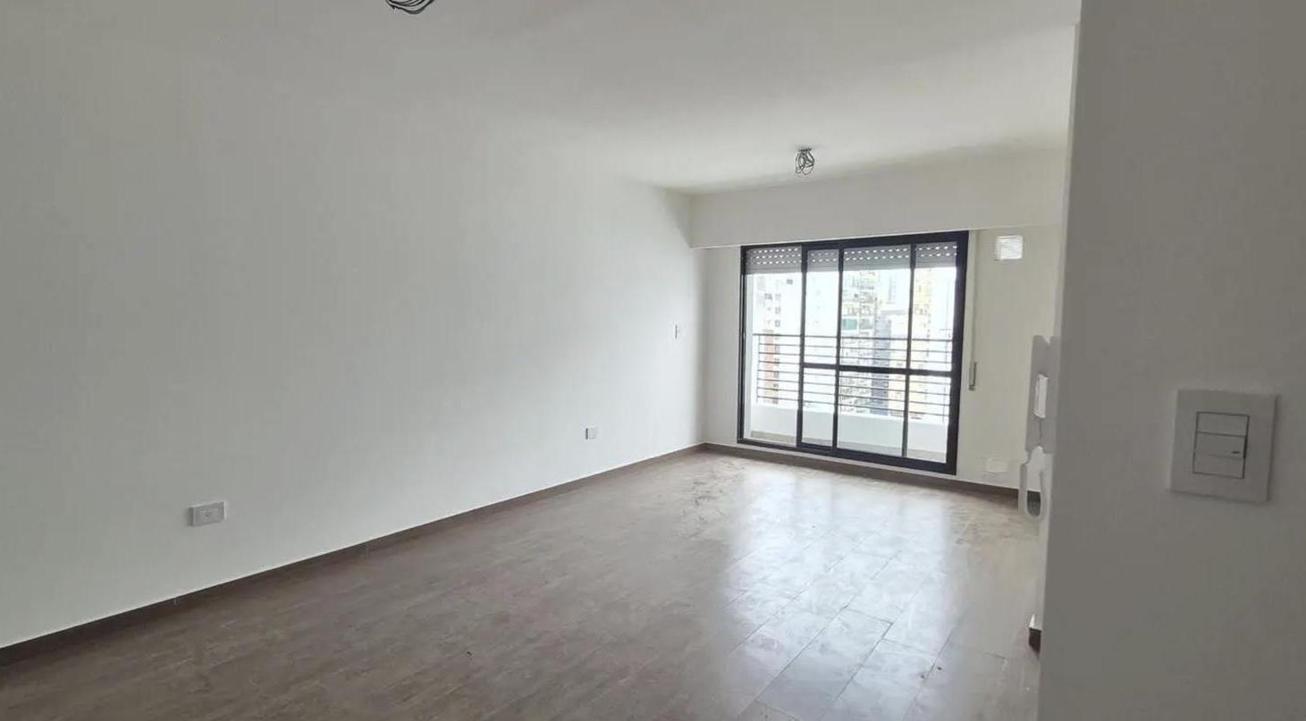 Foto de VENTA 1 DORMITORIO CON BALCON BARRIO MARTIN OPCION COCHERA UNIDAD A, imagen 4