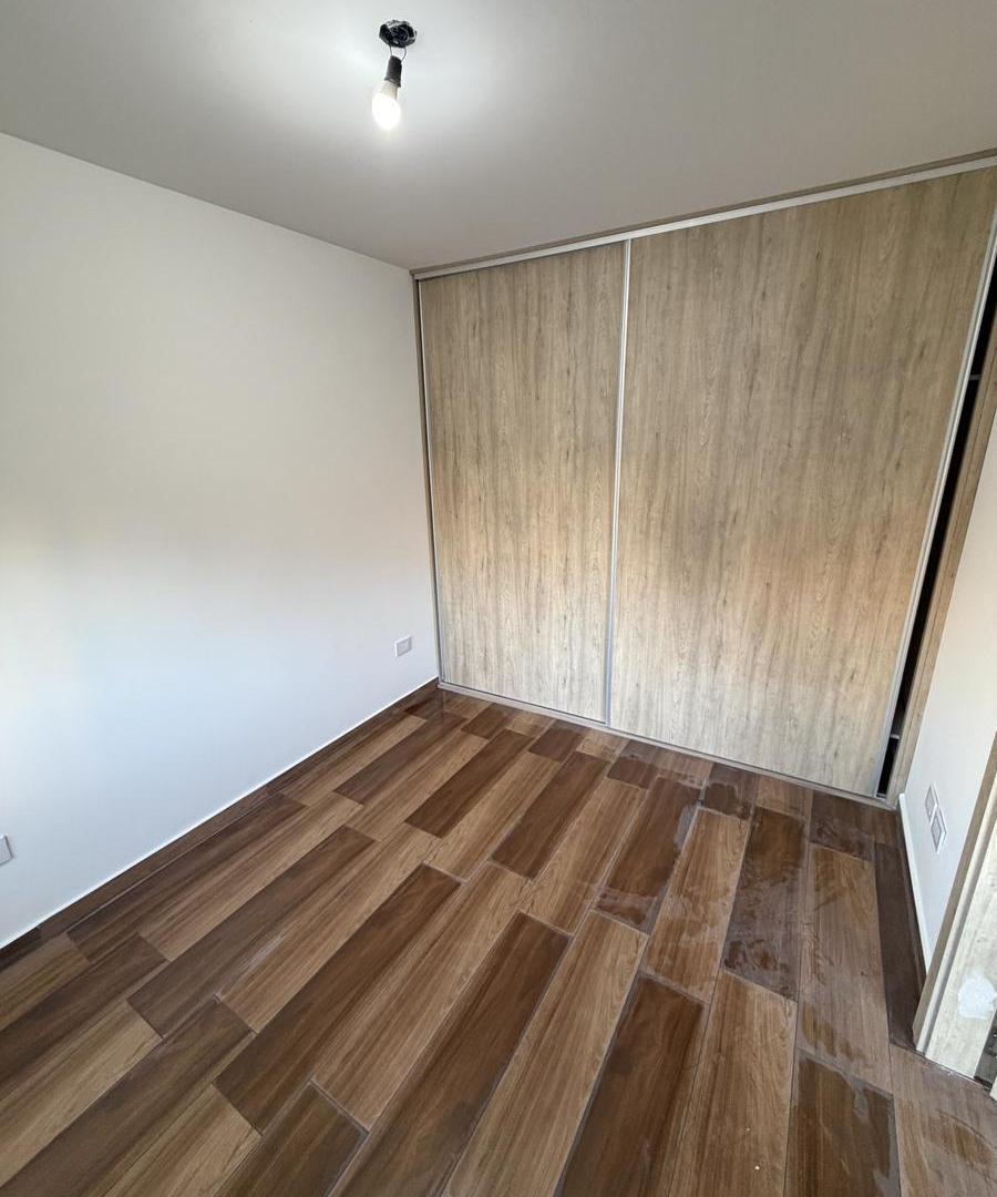 Foto de VENTA 1 DORMITORIO AL FRENTE CON BALCON U$S 48.000 Y CUOTAS FACULTADES, imagen 2